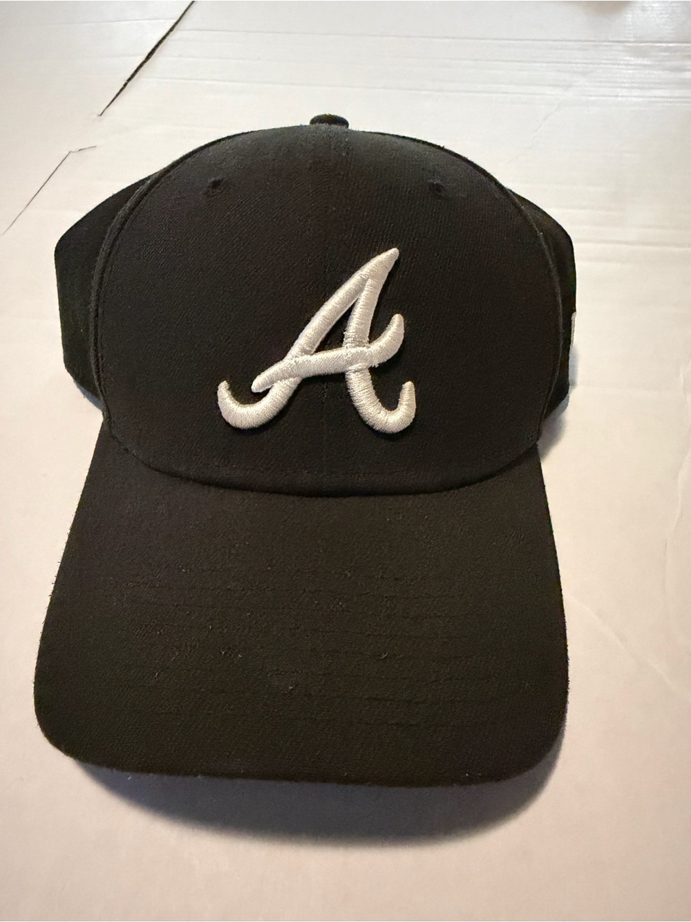 Atlanta Braves New Era 39THIRTY Black Stretch Fit Hat M/L